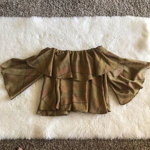 Women’s Cropped off shoulders 3/4 Blouse Size S-M